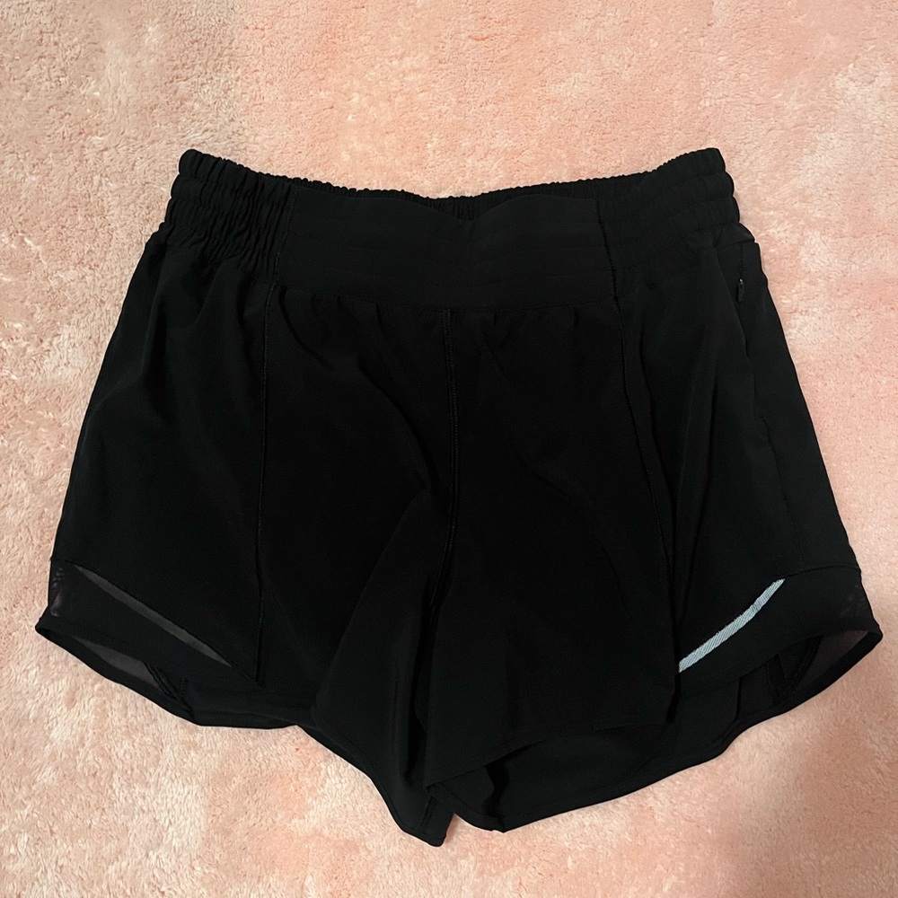 Lululemon Hottie Hot short HR